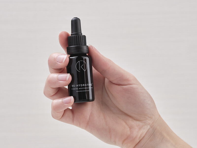 RE-HYDRATING EN RE-NEWING OILS van IK Skin Perfection