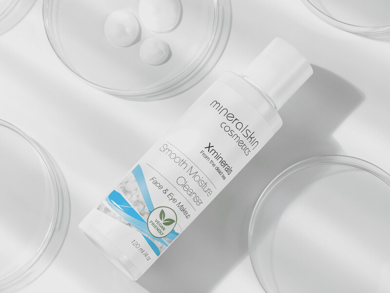 Nieuw! Xminerals Smooth Moisture Cleanser